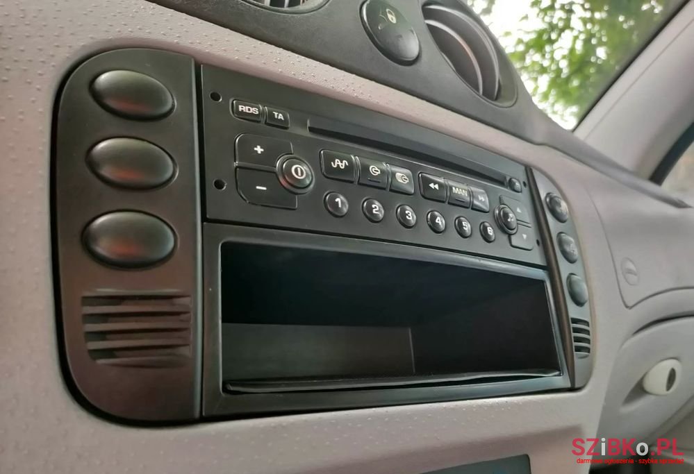 2004' Citroen C3 photo #6