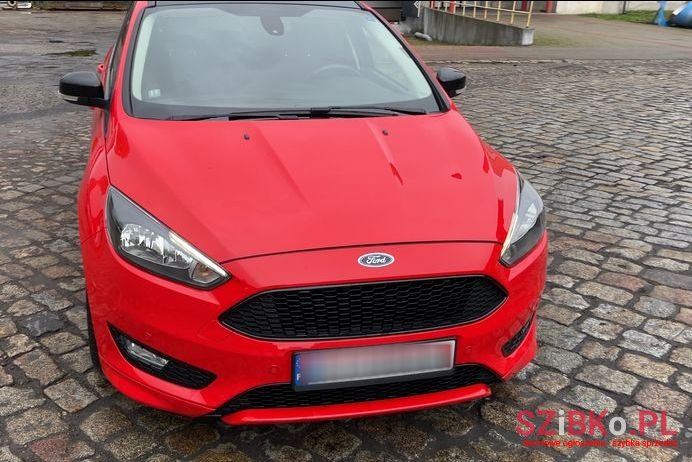 2016' Ford Focus photo #1