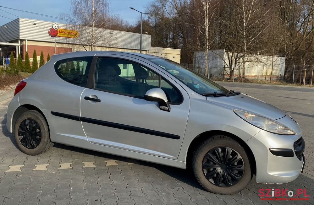 2008' Peugeot 207 1.4 Presence photo #4
