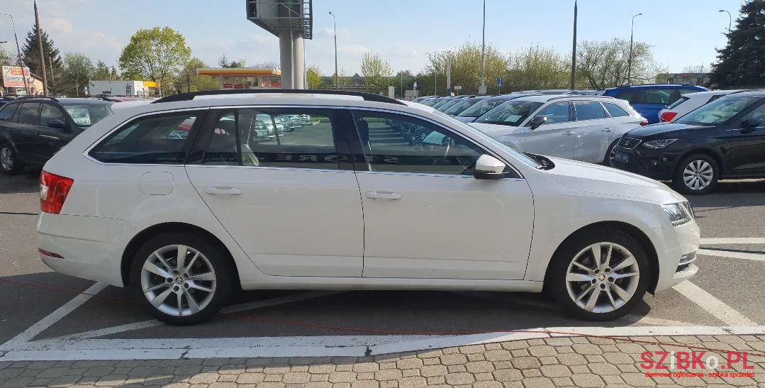 2019' Skoda Octavia photo #4