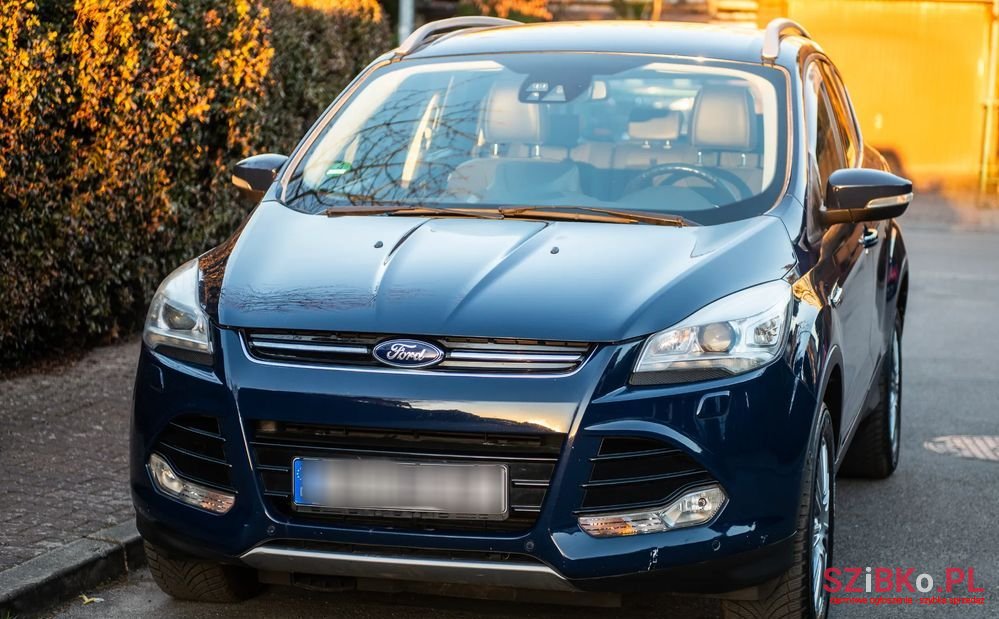 2014' Ford Kuga photo #2