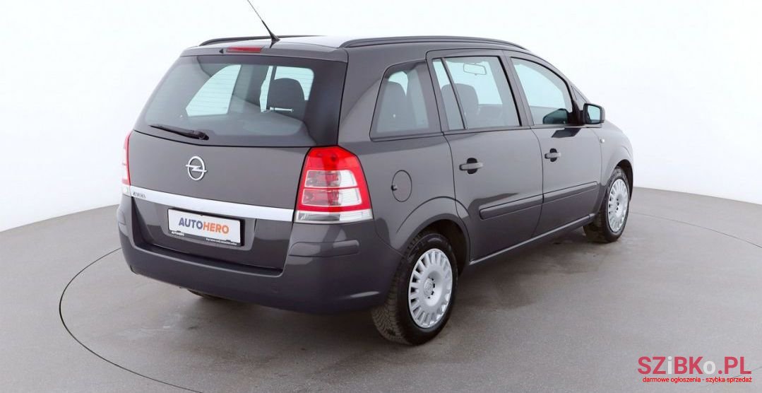 2014' Opel Zafira photo #3