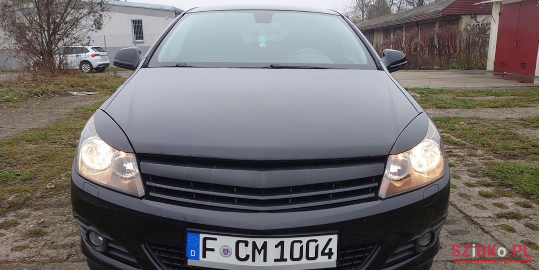 2008' Opel Astra photo #6