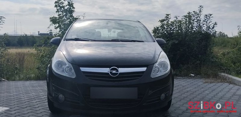 2009' Opel Corsa 1.4 16V Cosmo photo #2