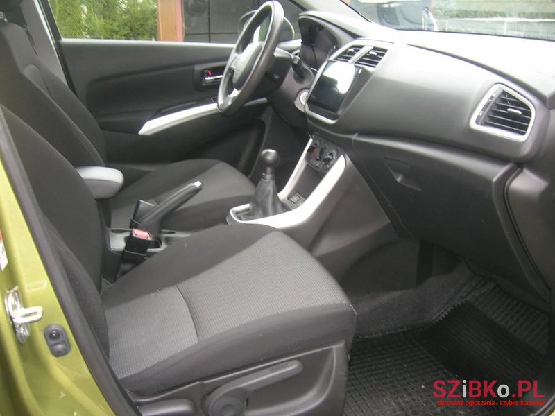 2015' Suzuki SX4 S-Cross 1.6 Comfort photo #5