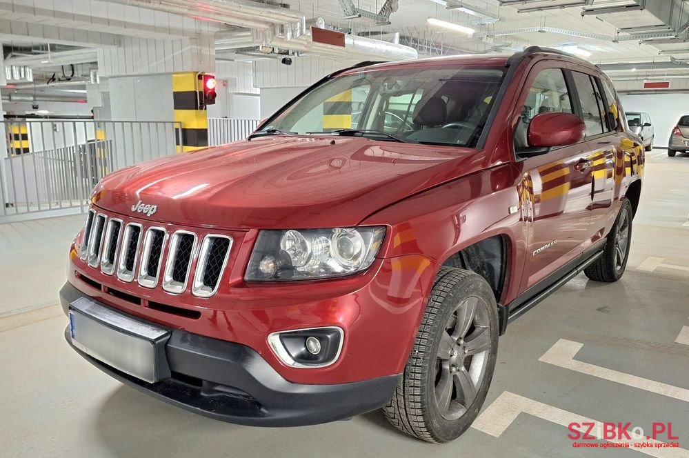 2015' Jeep Compass 2.0 4X2 North photo #1