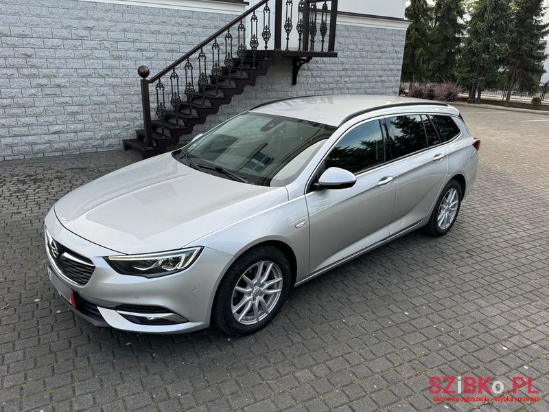 2019' Opel Insignia photo #2