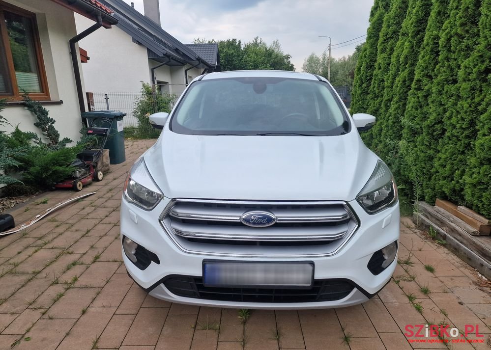 2016' Ford Kuga photo #1