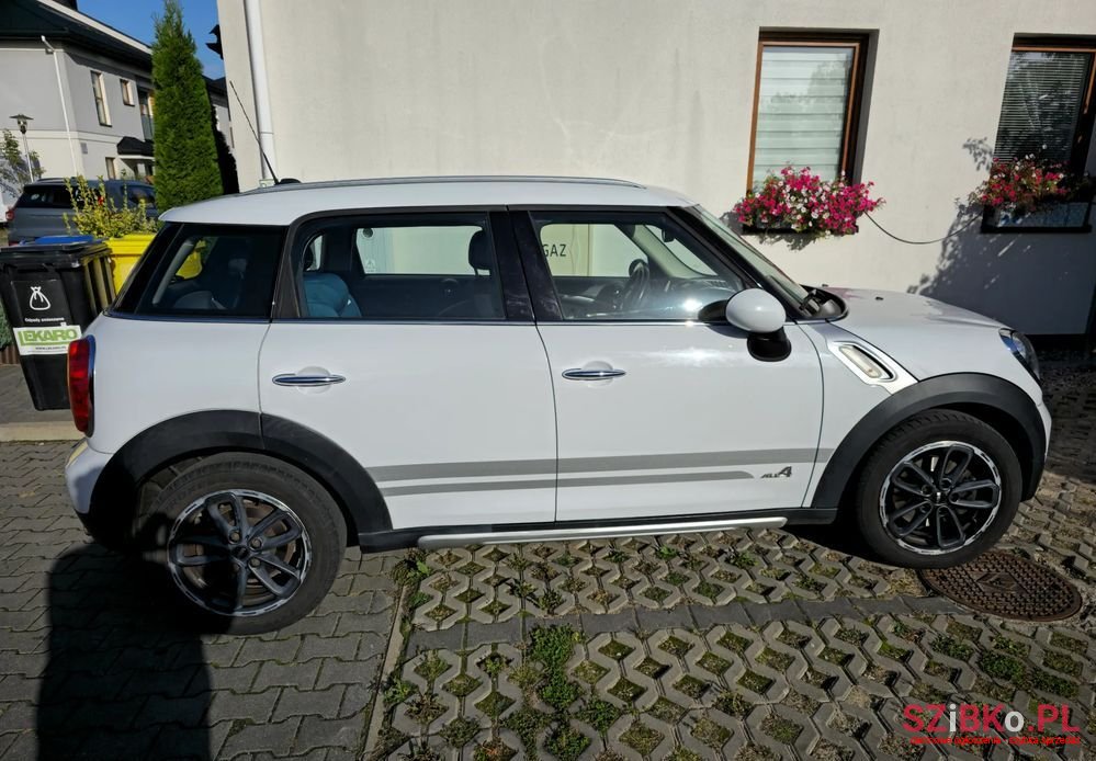 2016' MINI Countryman photo #2