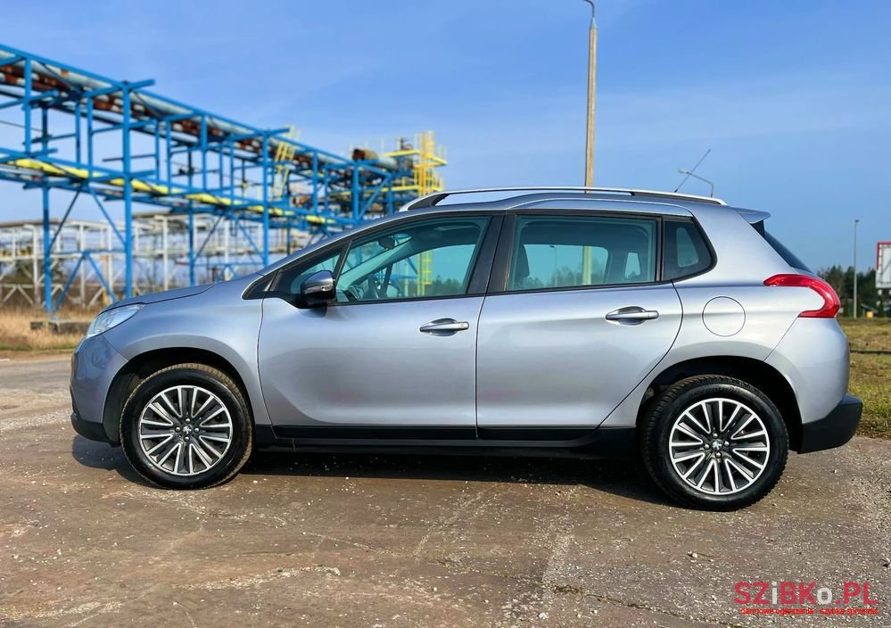 2015' Peugeot 2008 photo #6