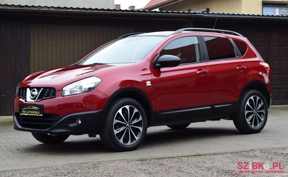 2013' Nissan Qashqai 1.6 Tekna photo #2