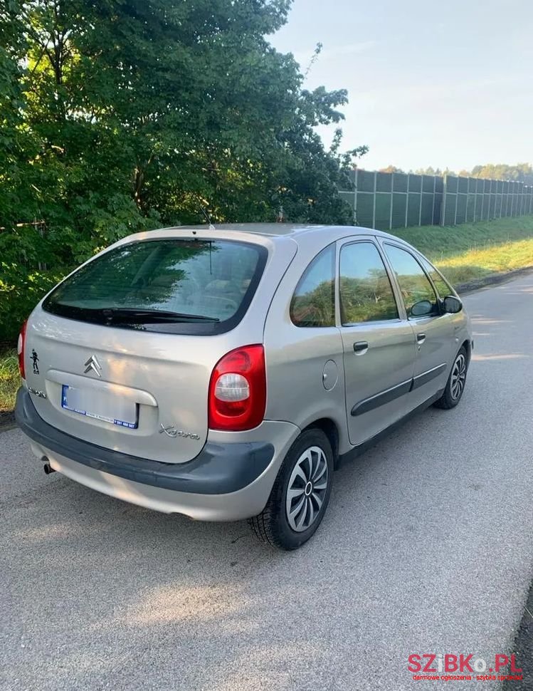 2002' Citroen Xsara Picasso 1.8 16V Sx photo #3