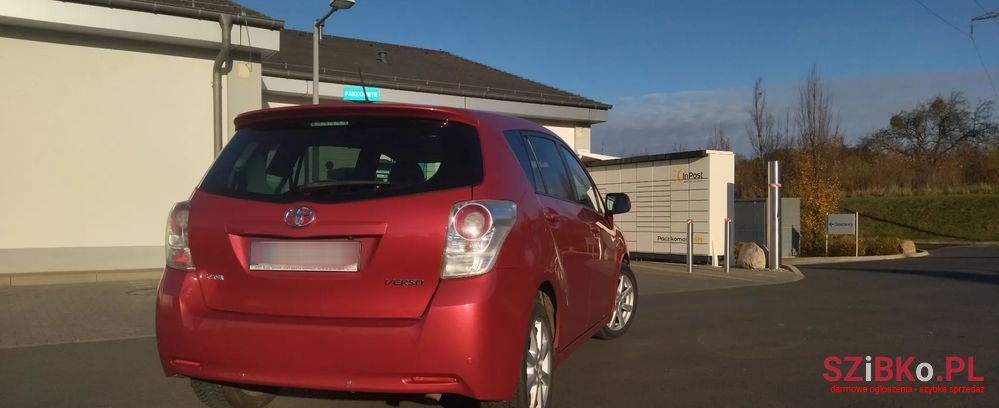 2010' Toyota Verso photo #3