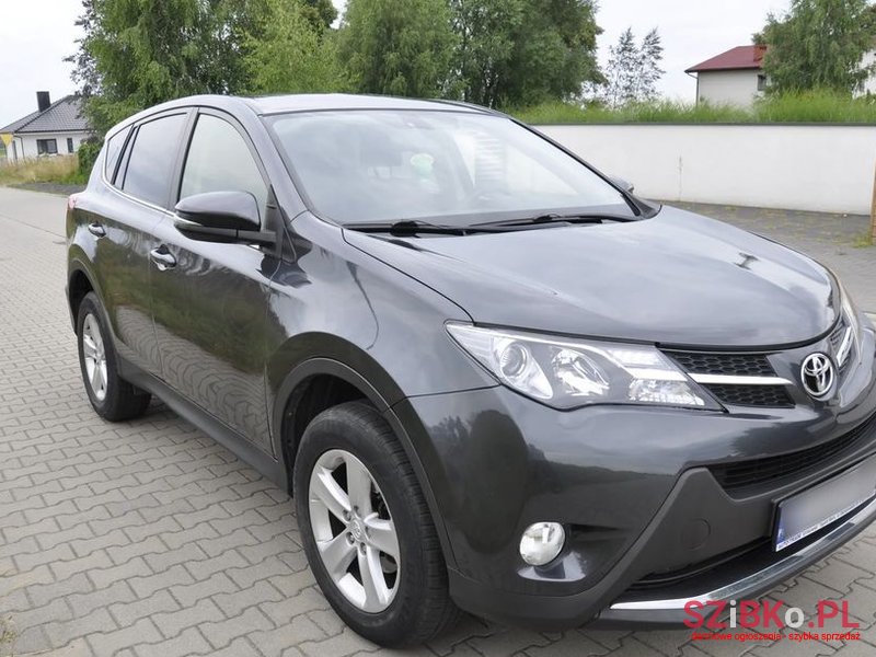 2013' Toyota RAV4 photo #3