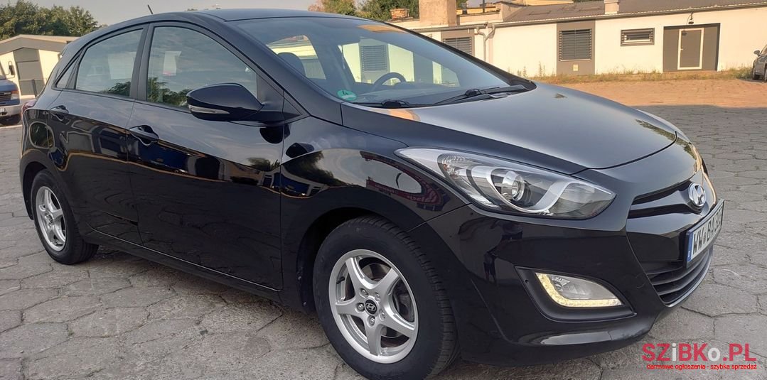 2013' Hyundai i30 photo #2