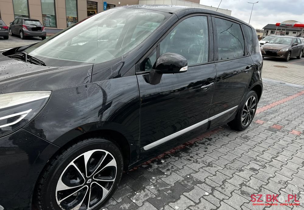 2015' Renault Scenic photo #3