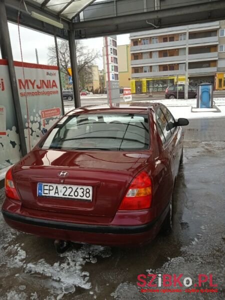 2001' Hyundai Elantra photo #1