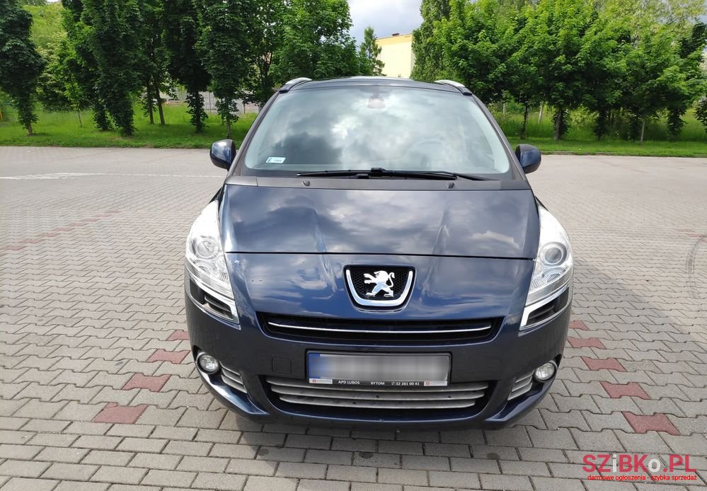 2011' Peugeot 5008 1.6 Thp Family photo #1