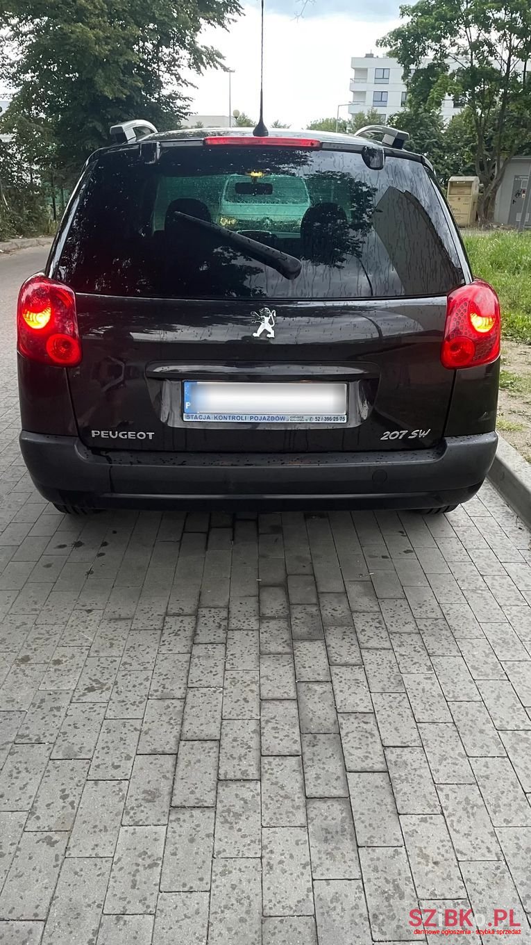 2009' Peugeot 207 photo #6