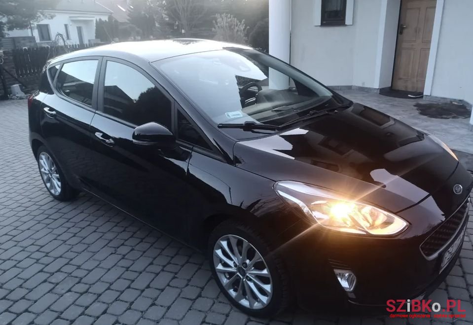 2017' Ford Fiesta photo #5