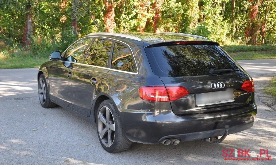 2010' Audi A4 Avant photo #3