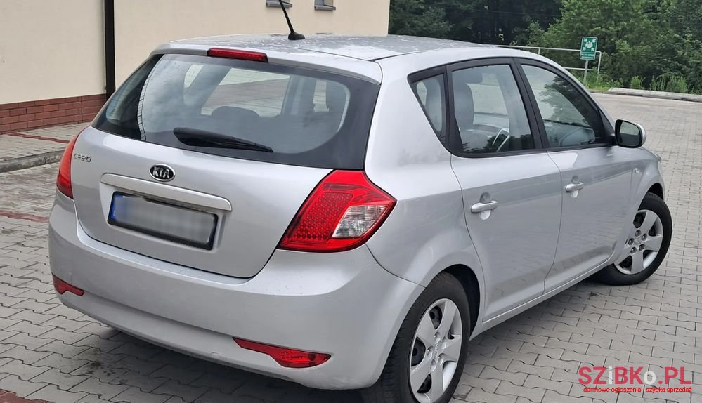 2010' Kia Ceed 1.4 Cvvt Attract photo #6