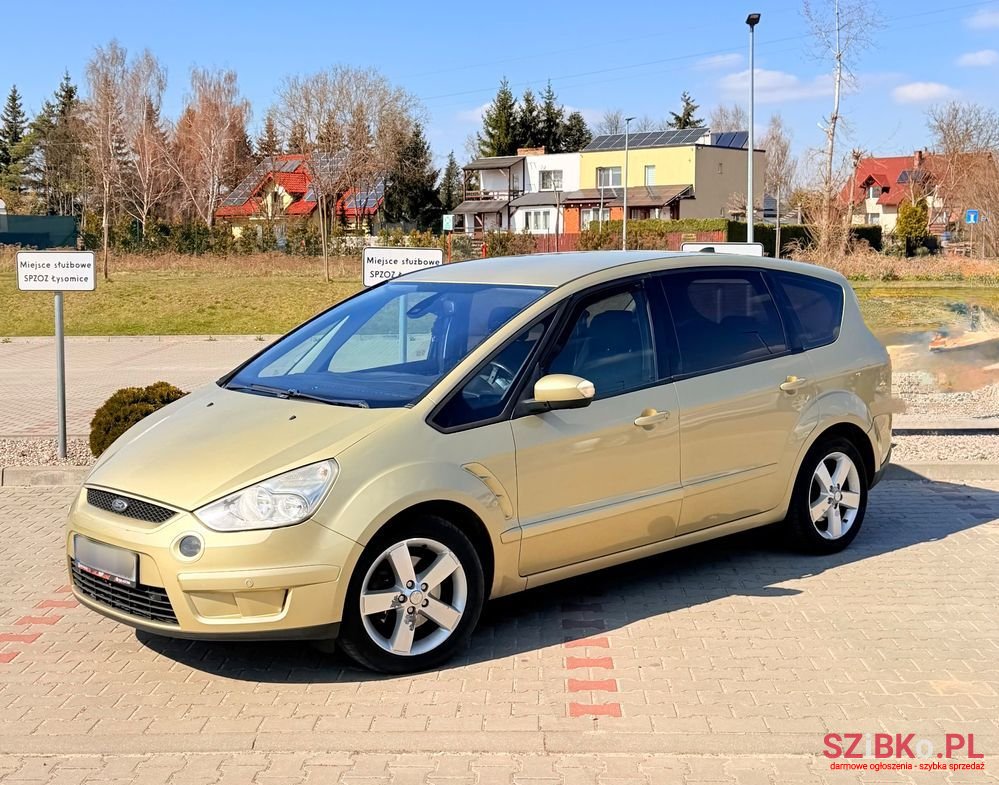 2007' Ford S-Max photo #3