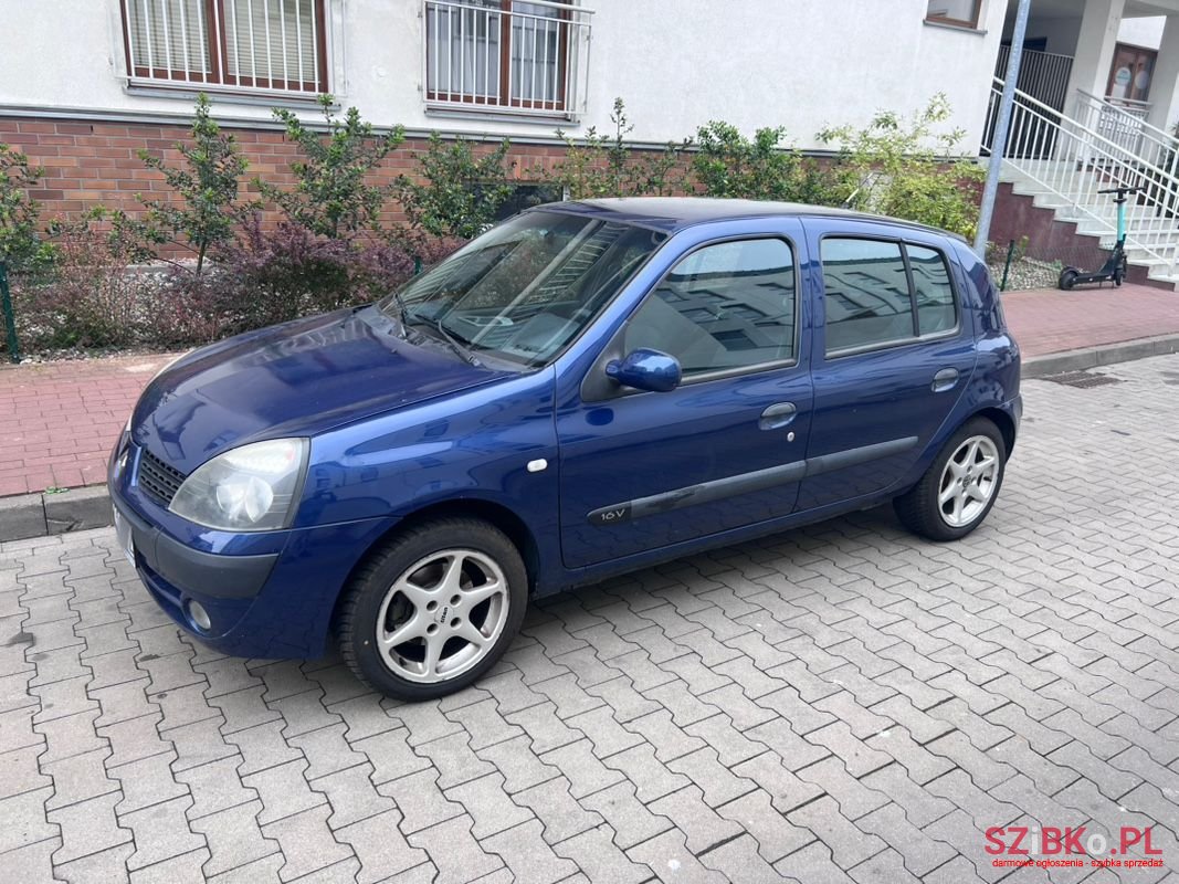 2003' Renault Clio photo #1