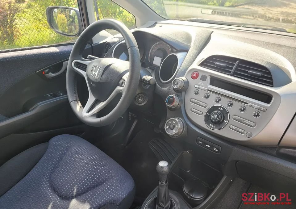 2009' Honda Jazz photo #5