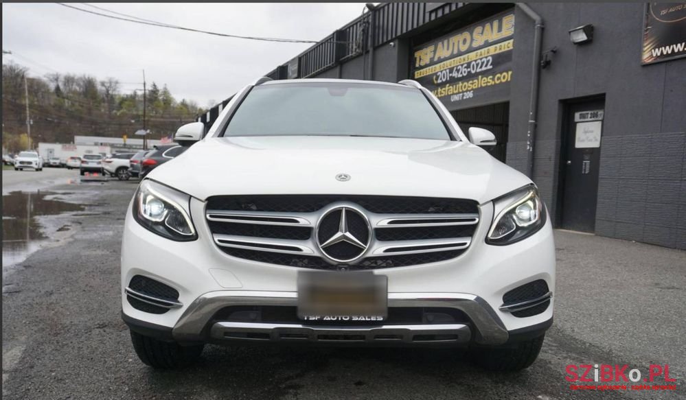 2018' Mercedes-Benz GLC photo #2