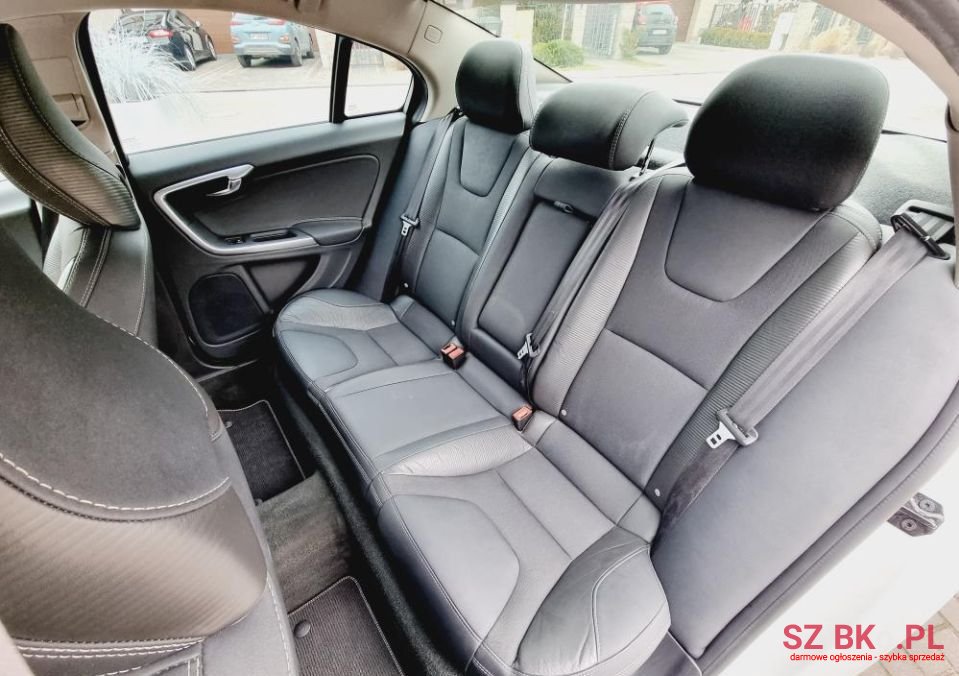 2011' Volvo S60 photo #4