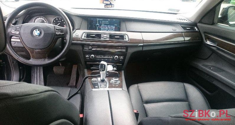 2009' BMW Seria 7 photo #1