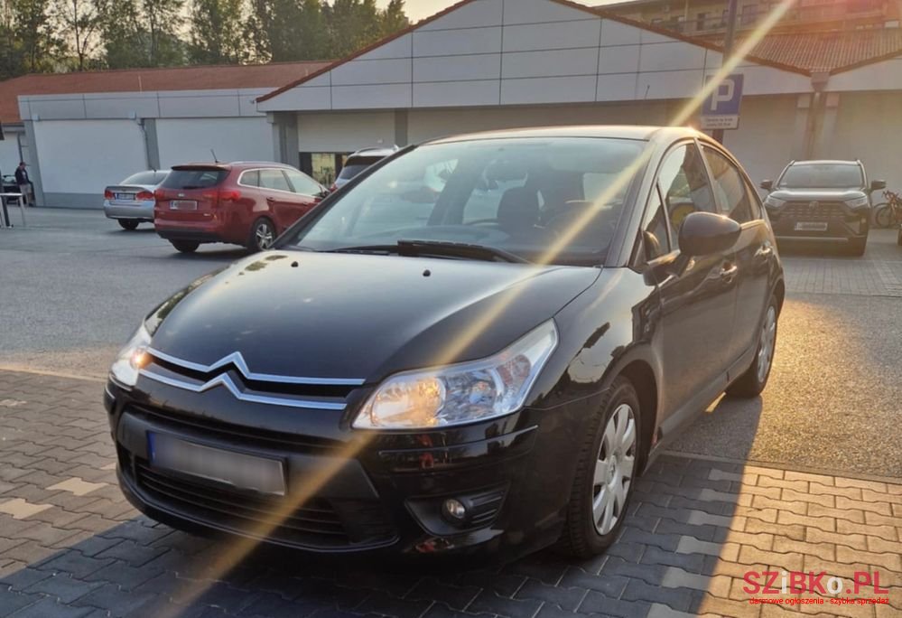 2010' Citroen C4 photo #1