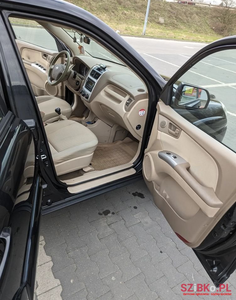 2008' Kia Sportage photo #4
