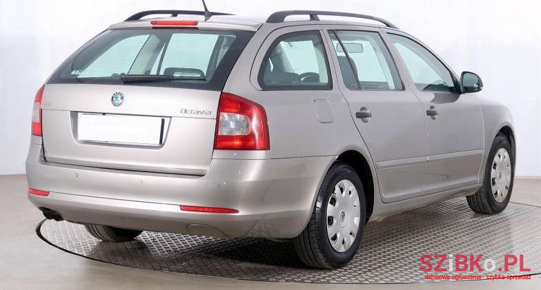 2011' Skoda Octavia photo #4
