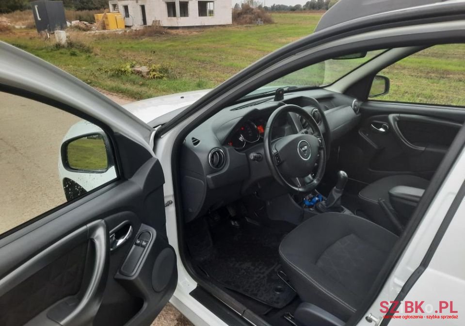2015' Dacia Duster photo #6