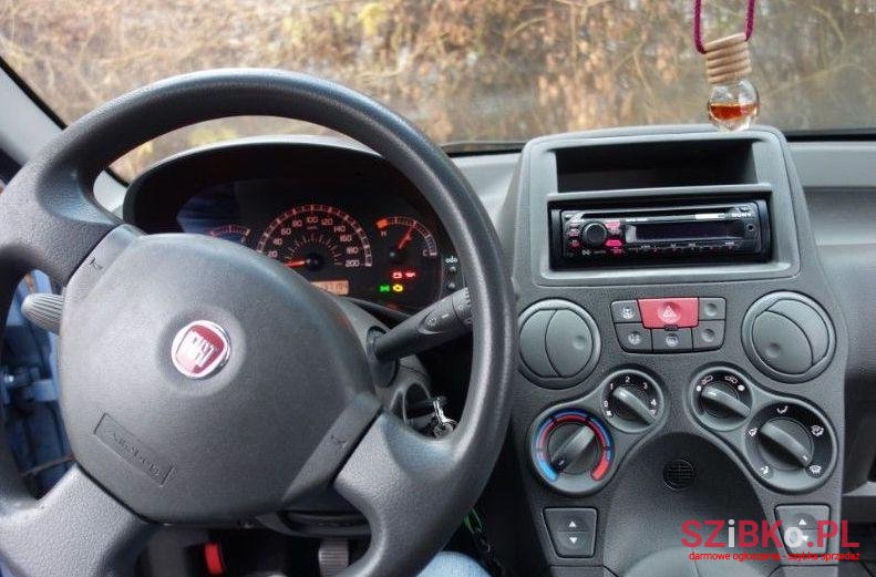 2008' Fiat Panda photo #2