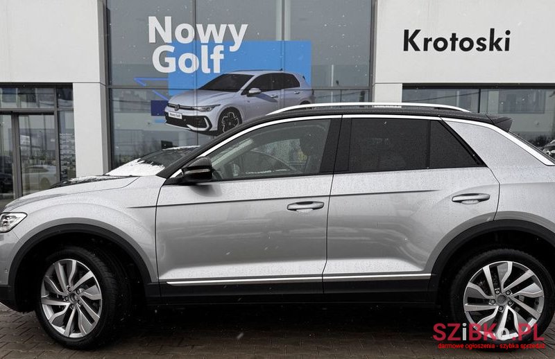 2024' Volkswagen T-Roc photo #3