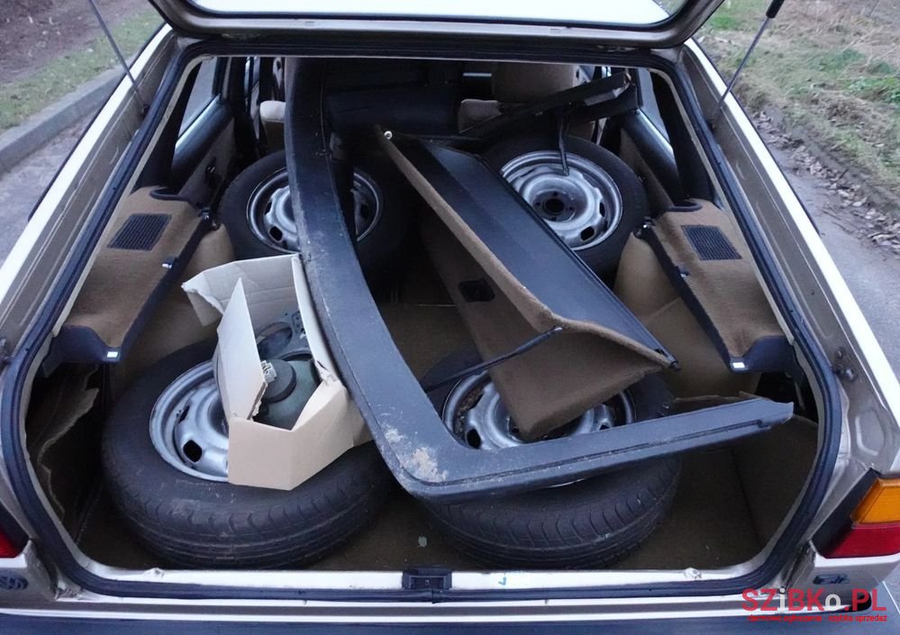 1985' Volkswagen Passat photo #3