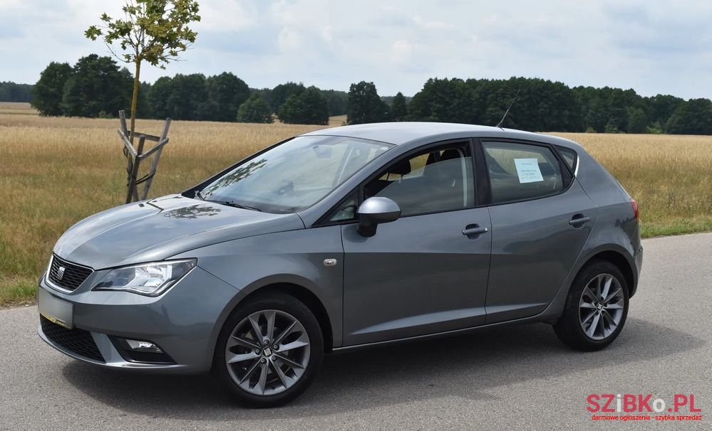 2013' SEAT Ibiza photo #3