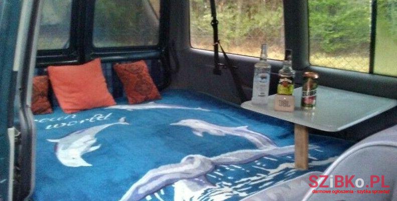 2000' Volkswagen Caravelle photo #2