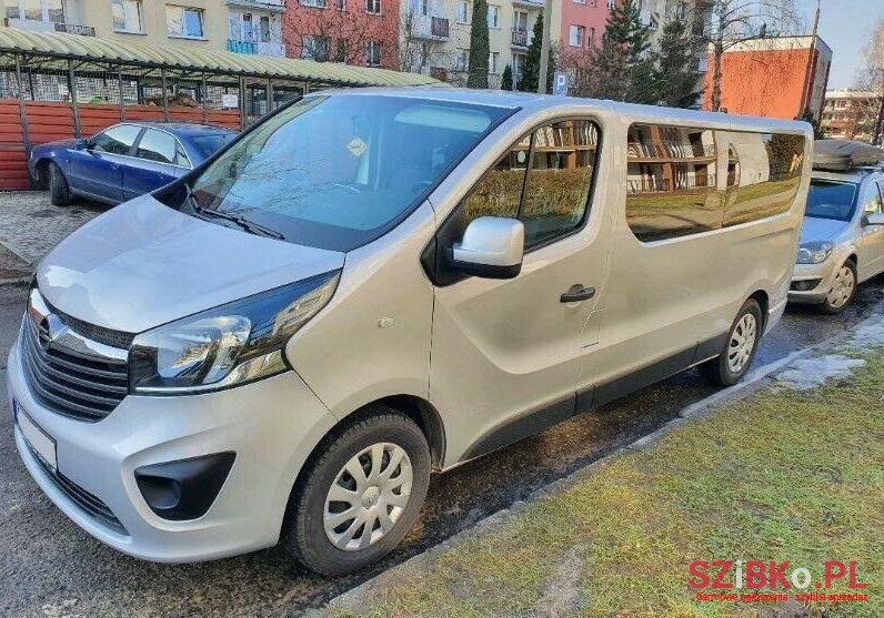 2015' Opel Vivaro photo #1