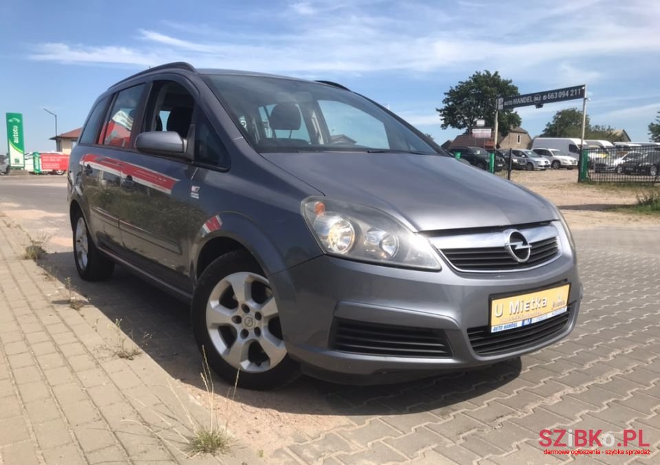 2006' Opel Zafira photo #1