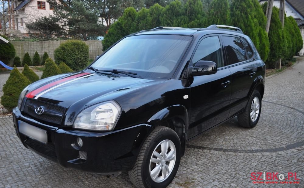 2005' Hyundai Tucson 2.0 Comfort 2Wd photo #3