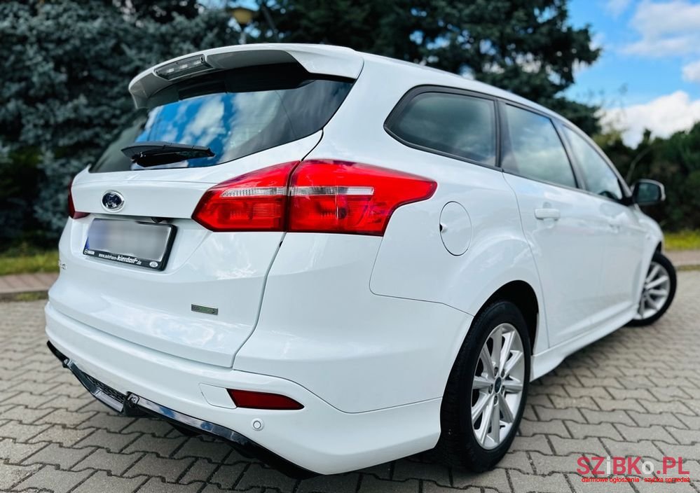 2017' Ford Focus photo #4