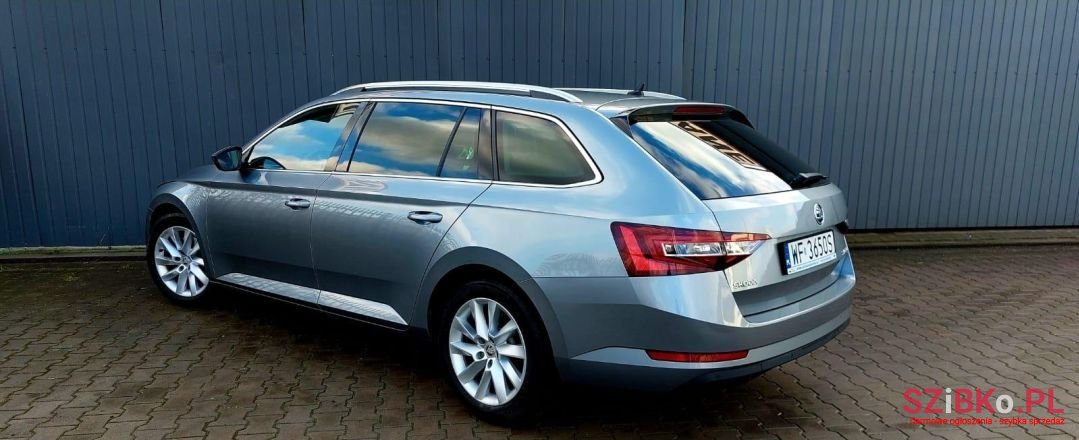 2018' Skoda Superb photo #4