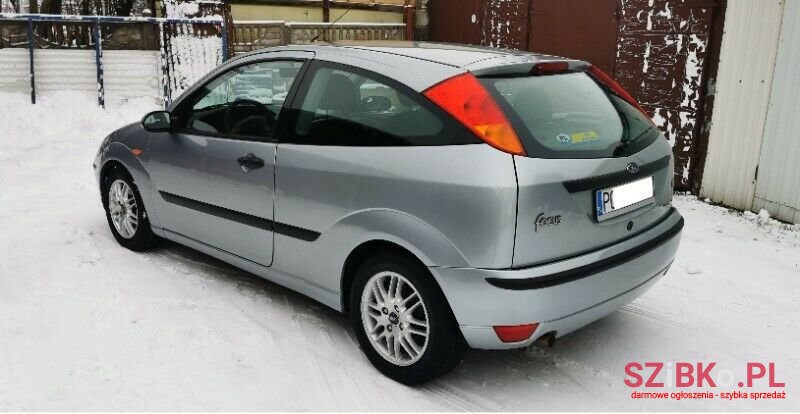 2004' Ford Focus photo #4