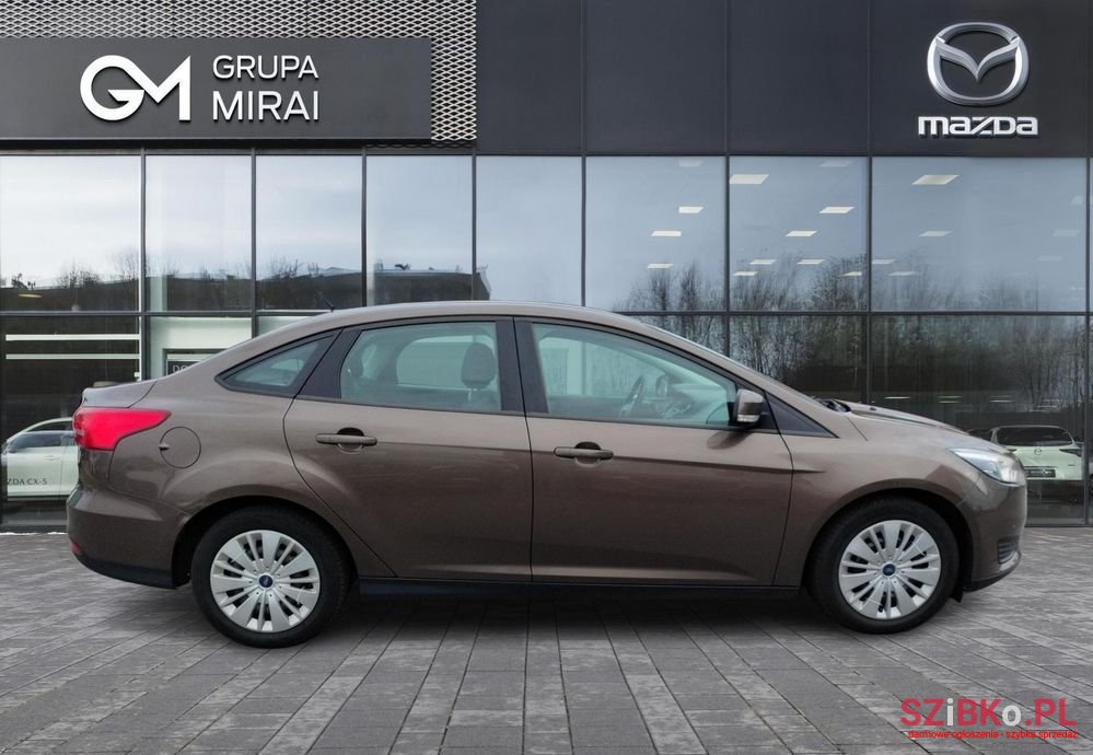 2017' Ford Focus 1.6 Trend photo #6