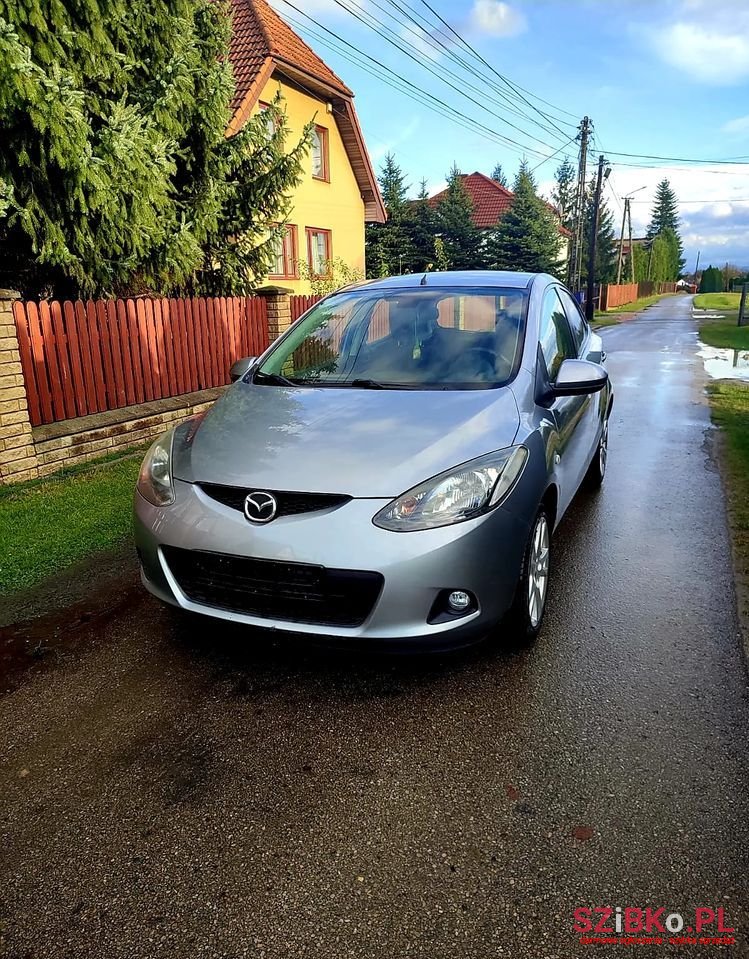 2008' Mazda 2 1.3 Exclusive+ photo #1