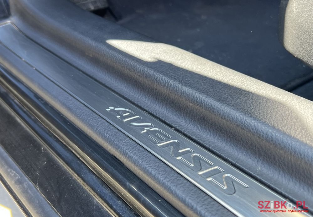 2007' Toyota Avensis 2.0 D-4D Platinium photo #2